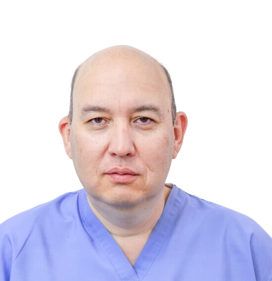 Наманов Азиз Асхатович ортопед, травматолог.